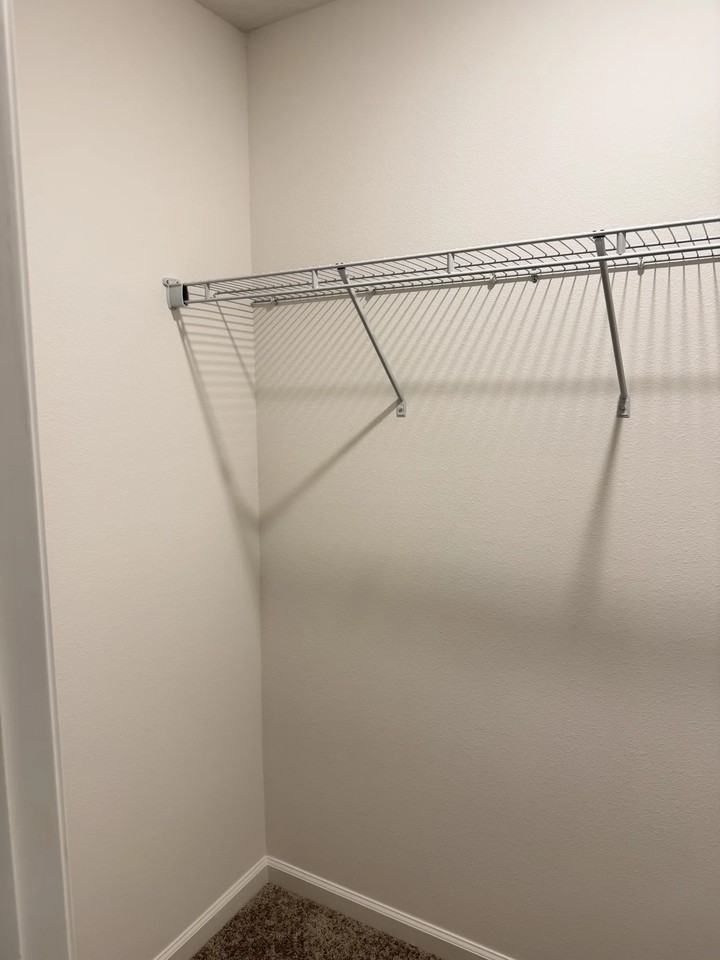 90 Bay Springs Blvd - Photo 6 of 13