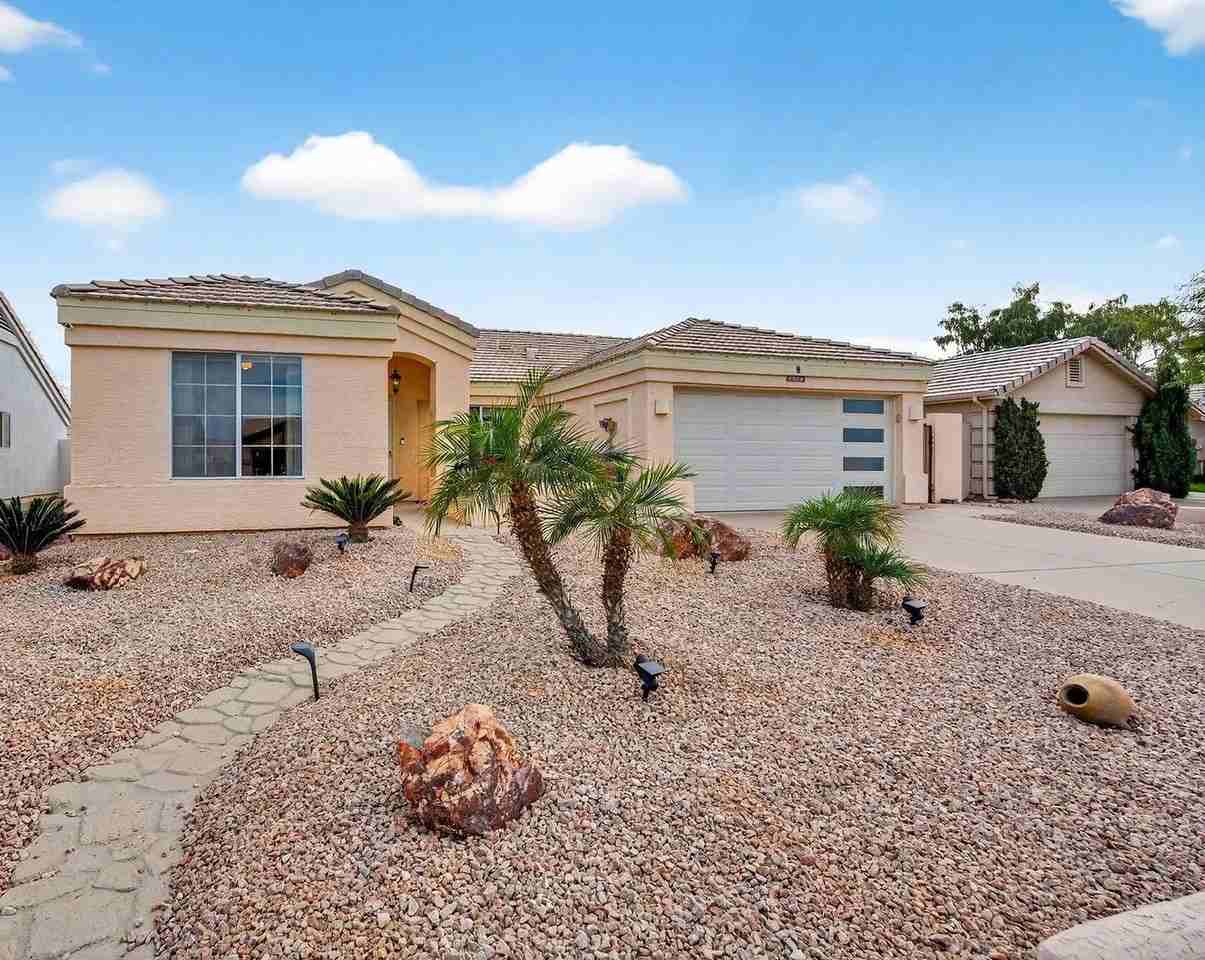 2297 E Cathy Ct - Photo 2 of 34