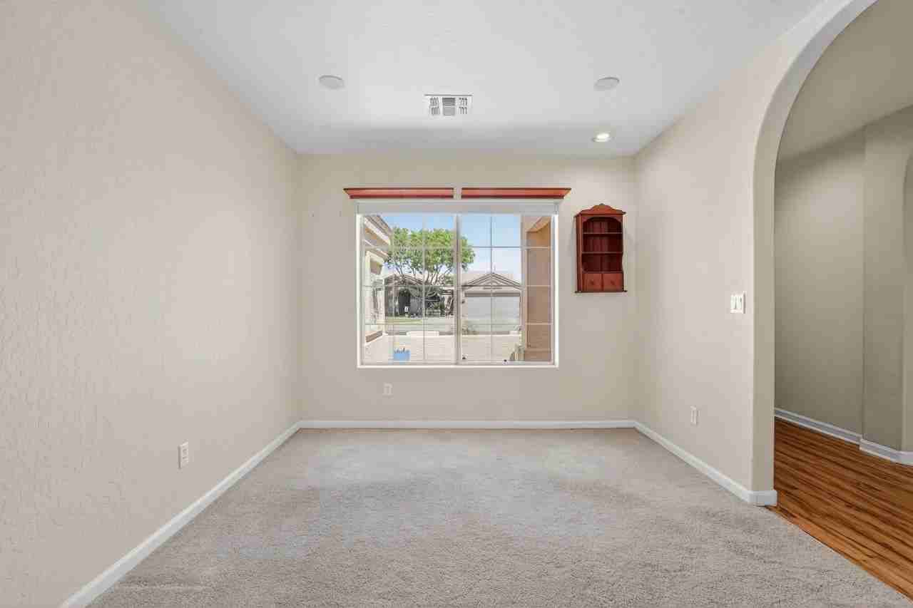 2297 E Cathy Ct - Photo 5 of 34