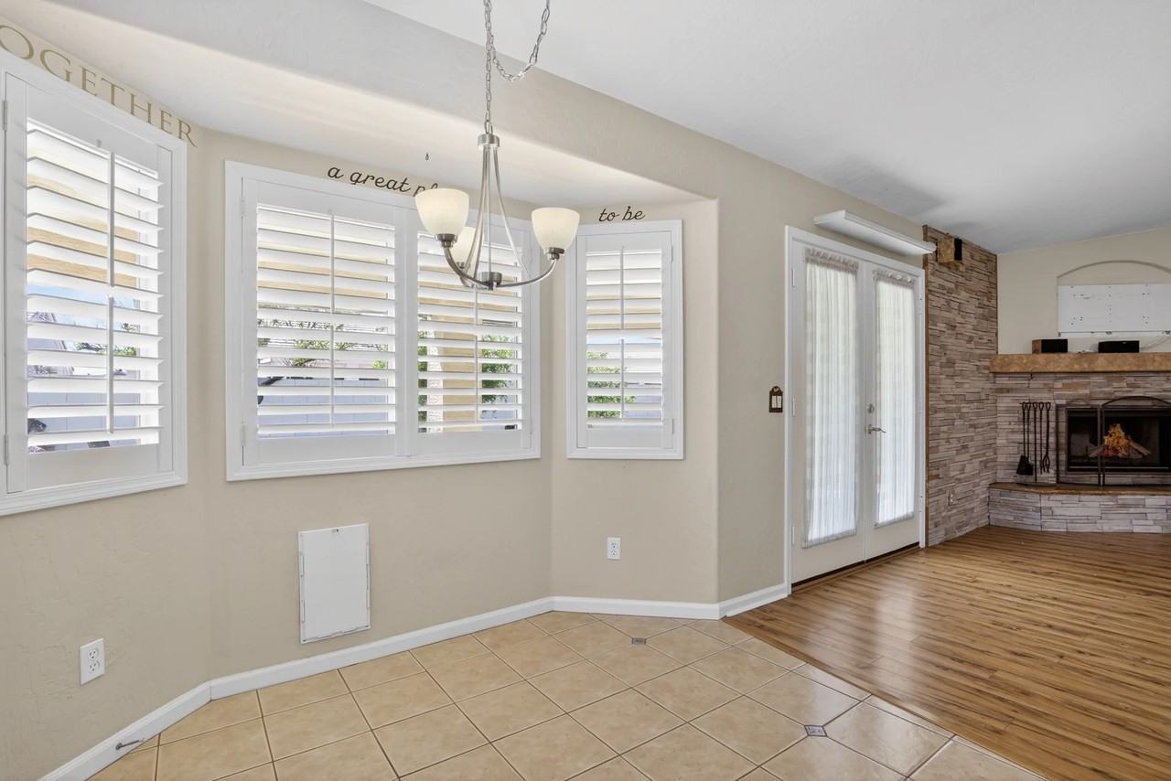 2297 E Cathy Ct - Photo 7 of 34