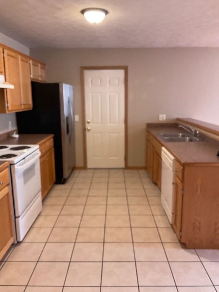 1505 S Canton Ave - Photo 5 of 17