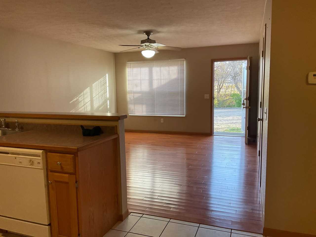 1505 S Canton Ave - Photo 7 of 17