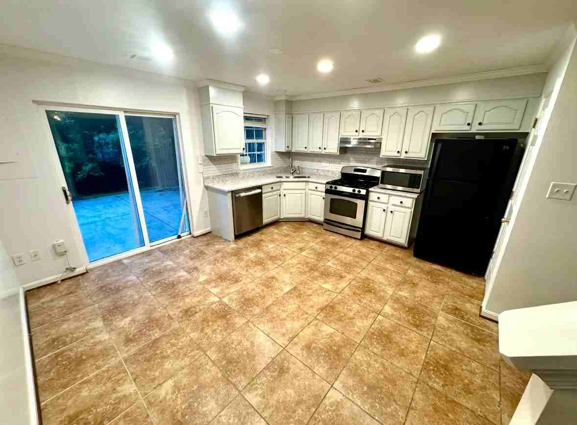 8876 Stable Forest Pl - Photo 2 of 10