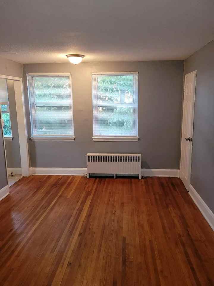 7022 Surrey Dr #2ndFL - Photo 3 of 4