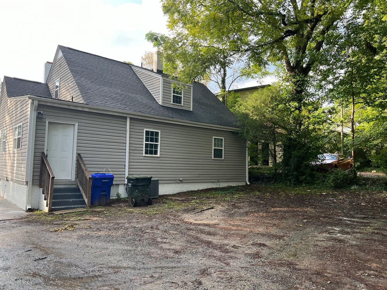 1515 S Alston Ave - Photo 2 of 9