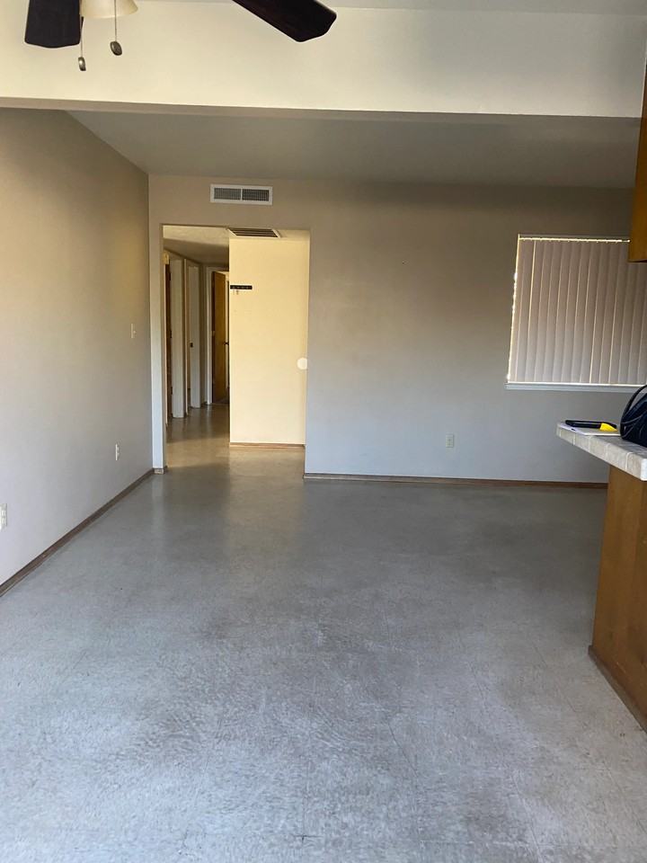 2104 Rose Ave - Photo 4 of 17