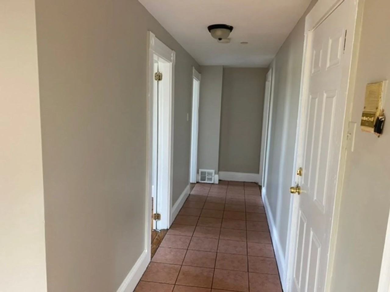 187 Newbury St #03 - Photo 7 of 11