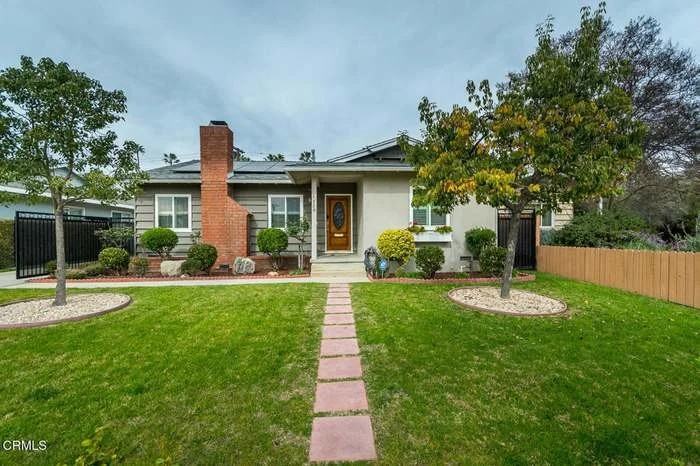 1329 Solita Rd - Photo 4 of 16