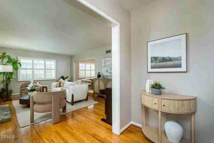 1329 Solita Rd - Photo 6 of 16