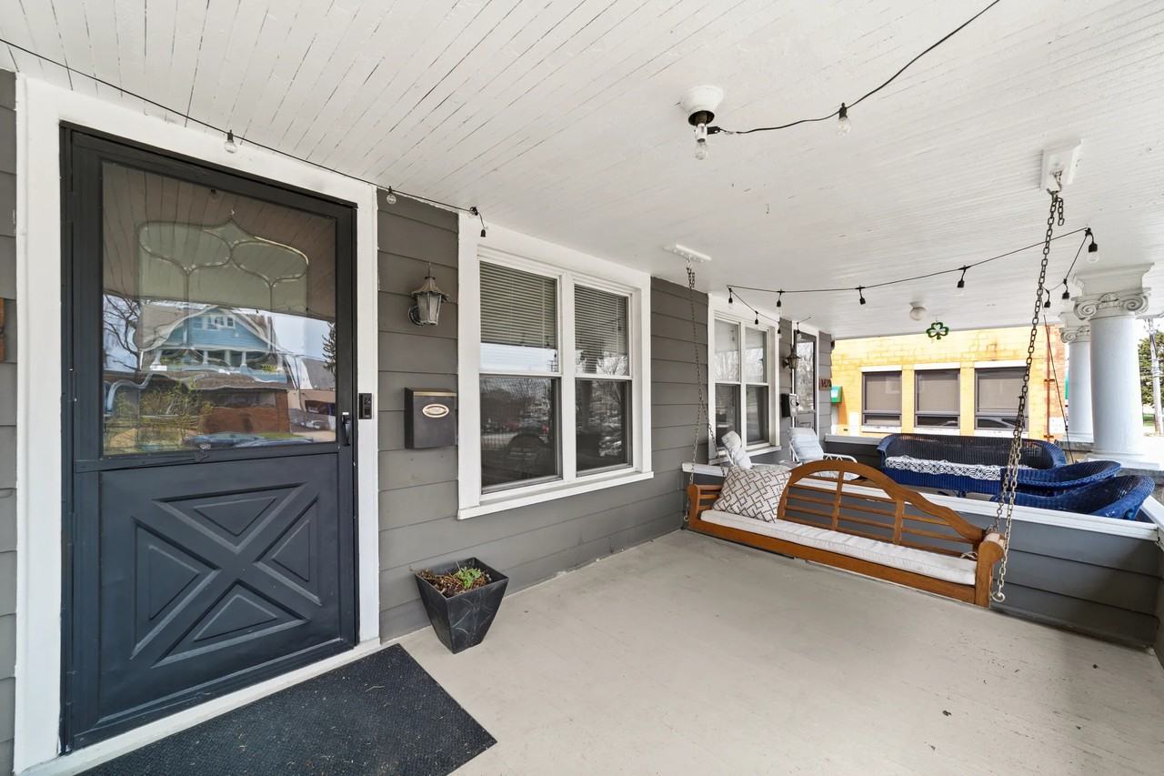 1422 Alameda Ave #1 - Photo 2 of 32