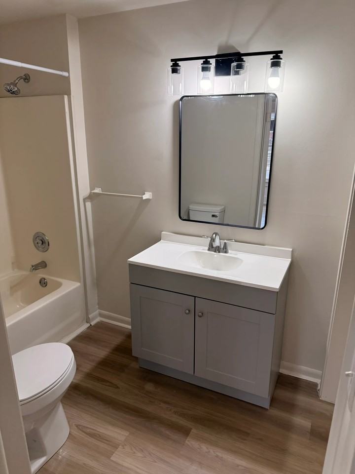 1415 N Broadway St - Photo 7 of 10