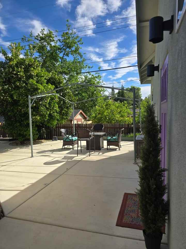 8560 Strong Ave - Photo 4 of 20