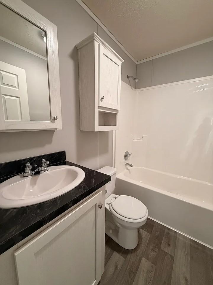 175 Parker Lake Dr #175A - Photo 4 of 14