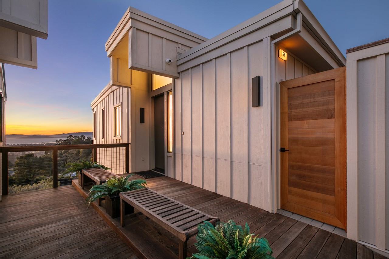 26 Spy Glass Hl - Photo 2 of 20