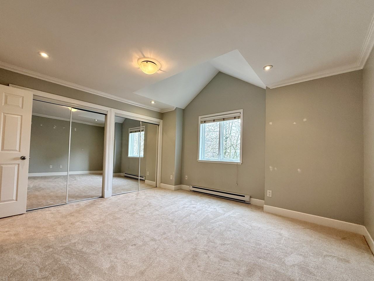 1135 Barclay Street #3 - Photo 5 of 15