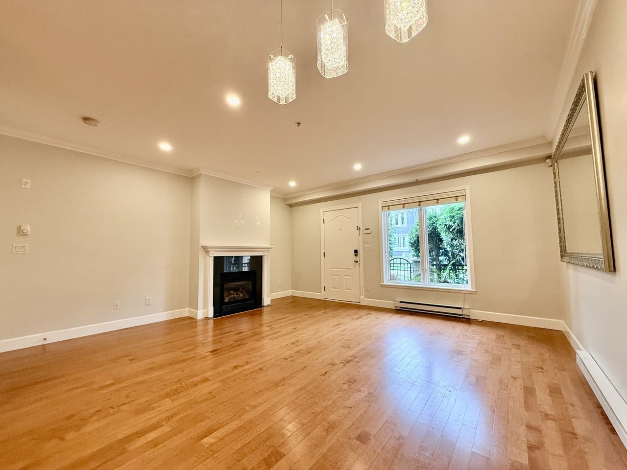 1135 Barclay Street #3 - Photo 2 of 15