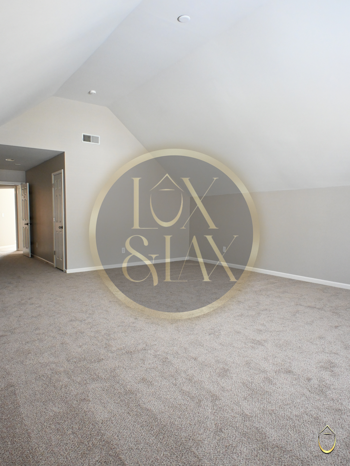 5819 Twin Brook Drive, Unit B - Photo 5 of 17