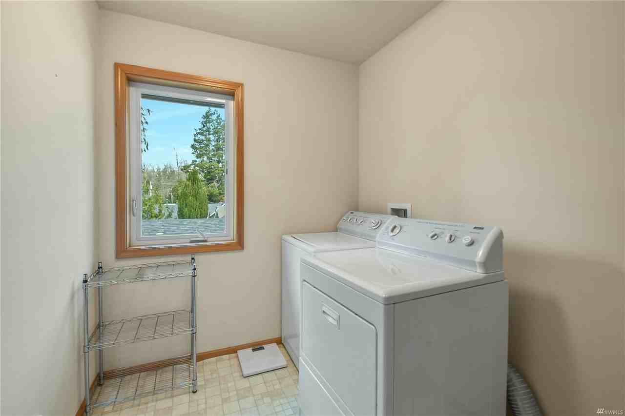 313 Bendigo Boulevard North, Unit 2 - Photo 5 of 13