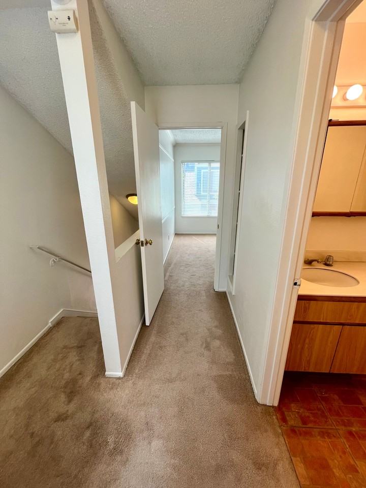 8 Allenwood Lane - Photo 7 of 11