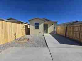 featured image of 1484 Tonto Dr #1