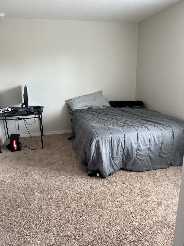 1635 Wynford Cir #1 - Photo 2 of 12