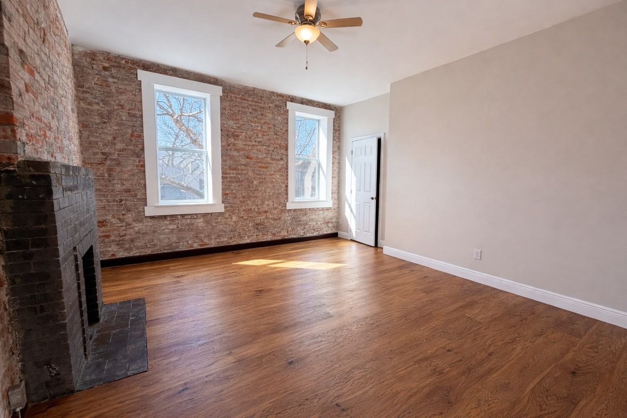 3427 Alberta St #1 - Photo 7 of 12