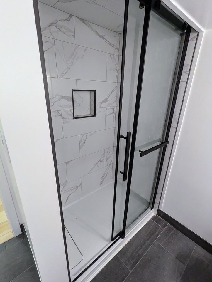 1357 Highgate Rd - Photo 3 of 11