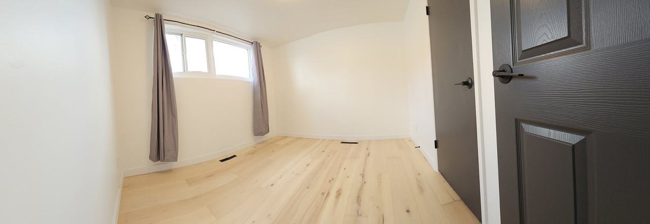 8210 101 St Nw - Photo 2 of 9