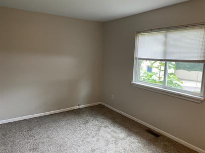 207 N Summit St #3 - Photo 6 of 19
