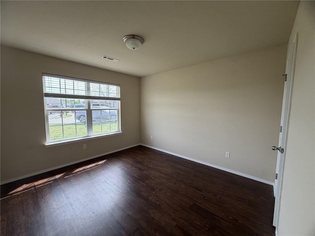 3751 Alliance Dr - Photo 7 of 8