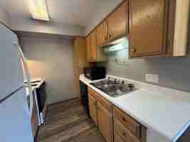 featured image of 1516 E Grand Ave #1