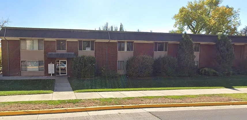 1516 E Grand Ave #1 - Photo 3 of 10