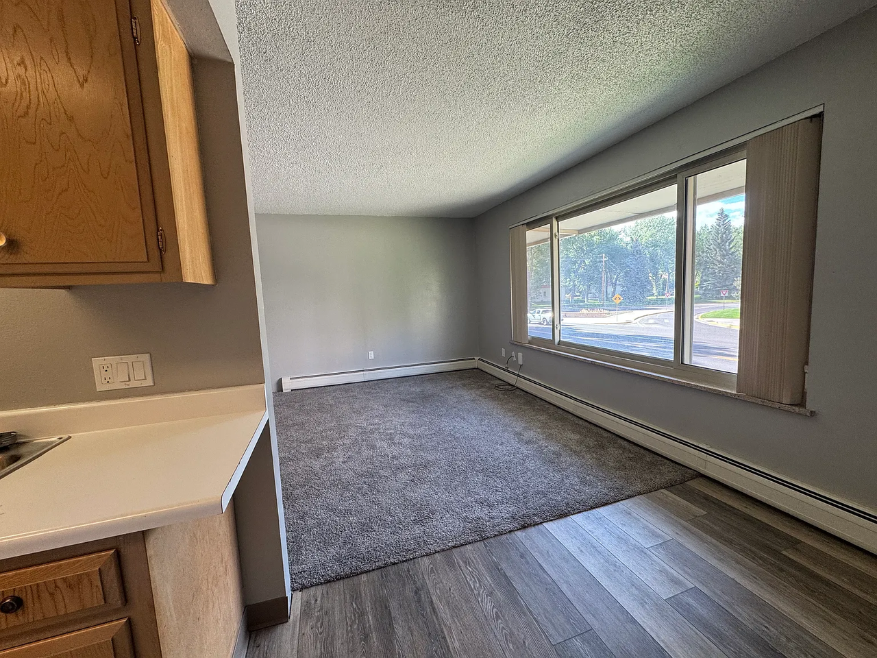 1516 E Grand Ave #1 - Photo 4 of 10