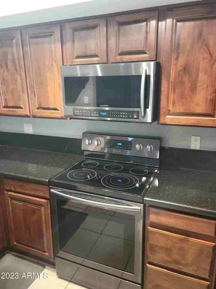 815 E Grovers Ave Unit 30 - Photo 6 of 22