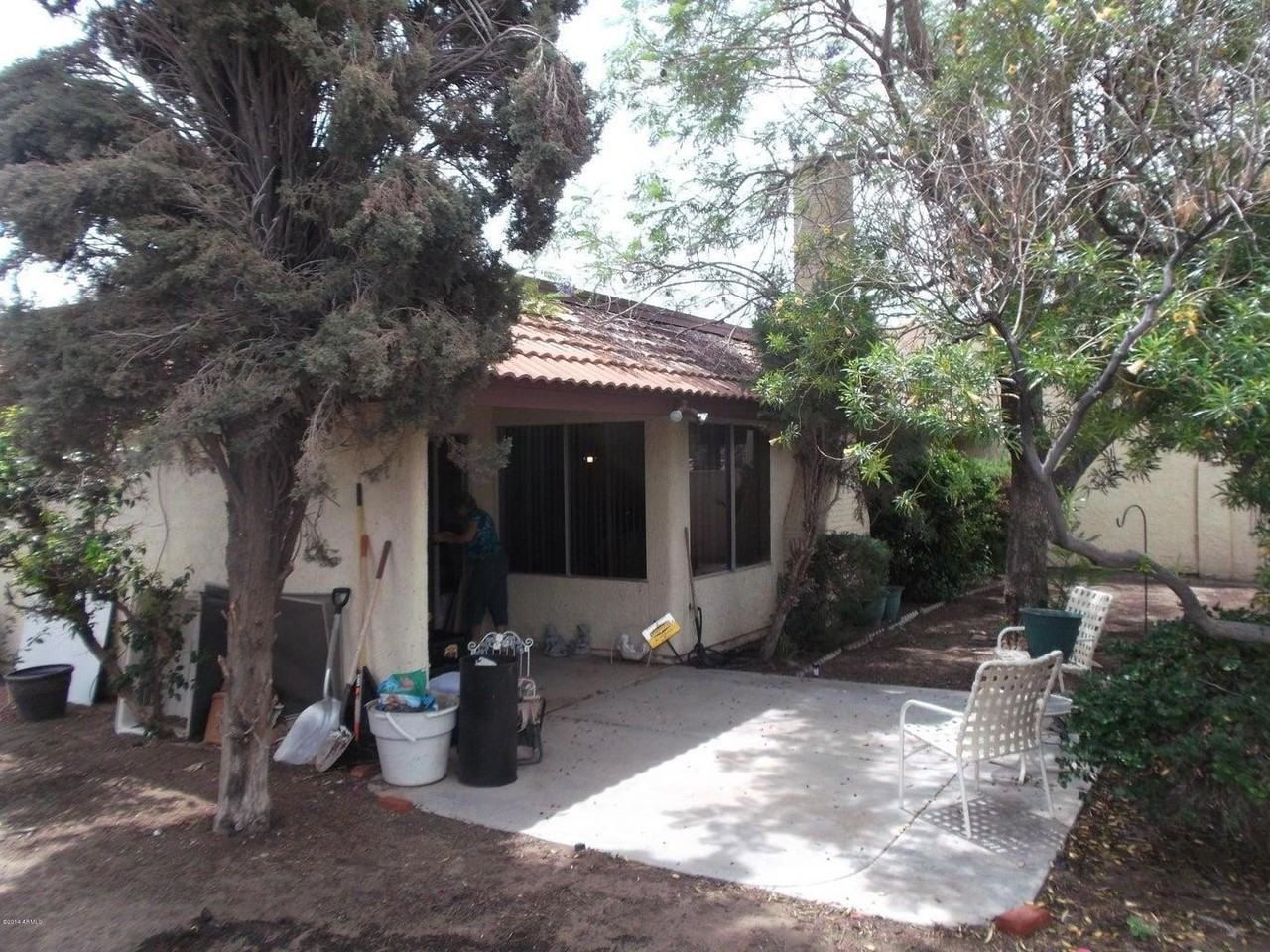 11226 S Tomi Dr - Photo 3 of 4