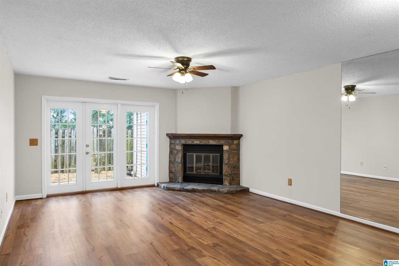 3426 Wildewood Dr - Photo 4 of 24