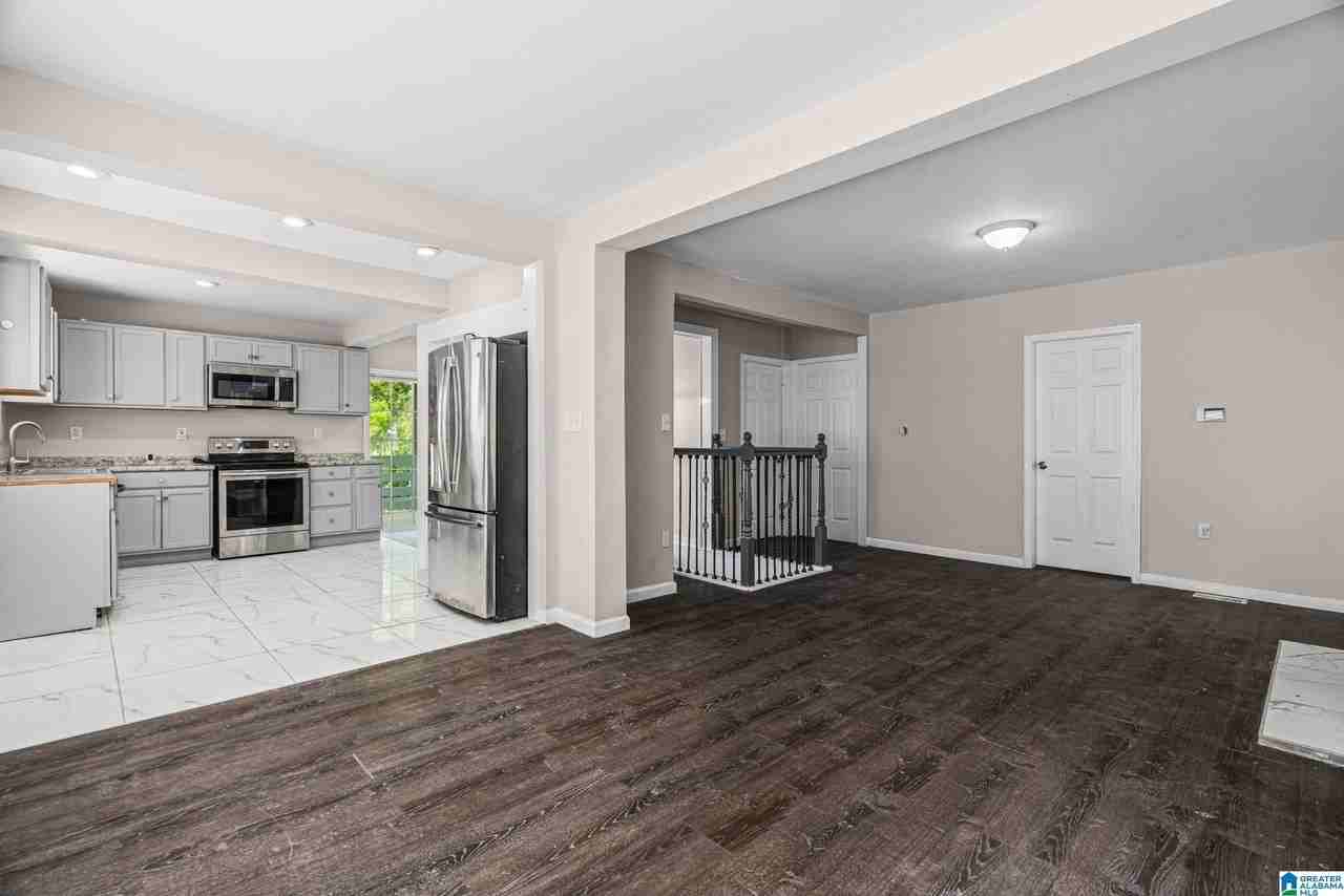 528 10th Ct W - Photo 7 of 33