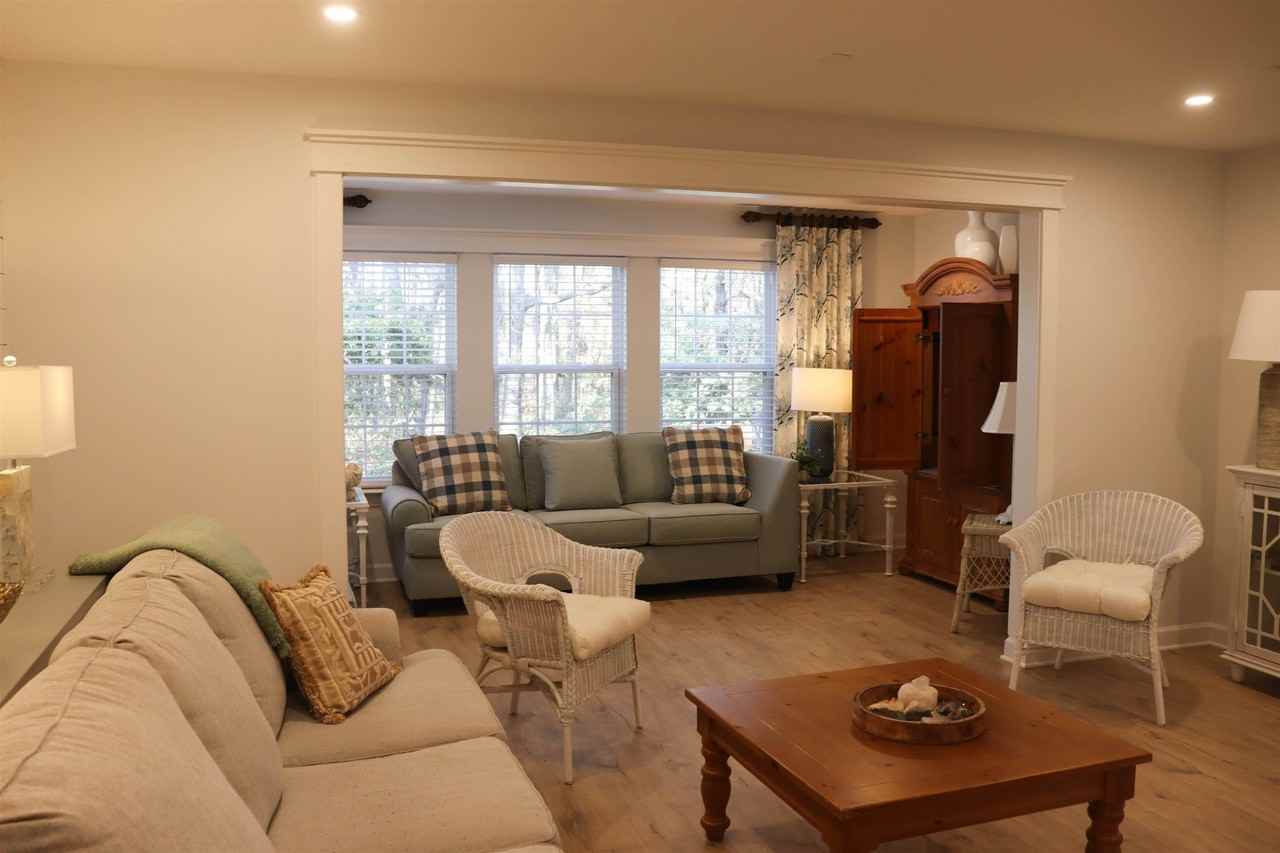 4384 Daphne Ln - Photo 5 of 35