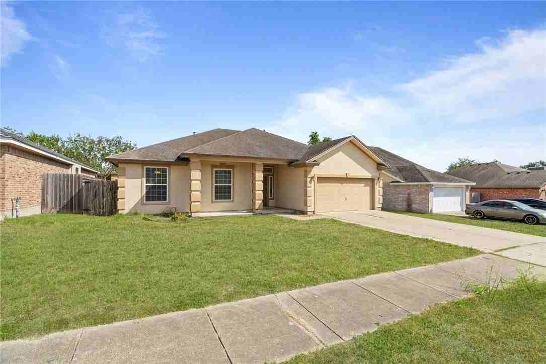 15409 Bedrock Dr - Photo 3 of 25