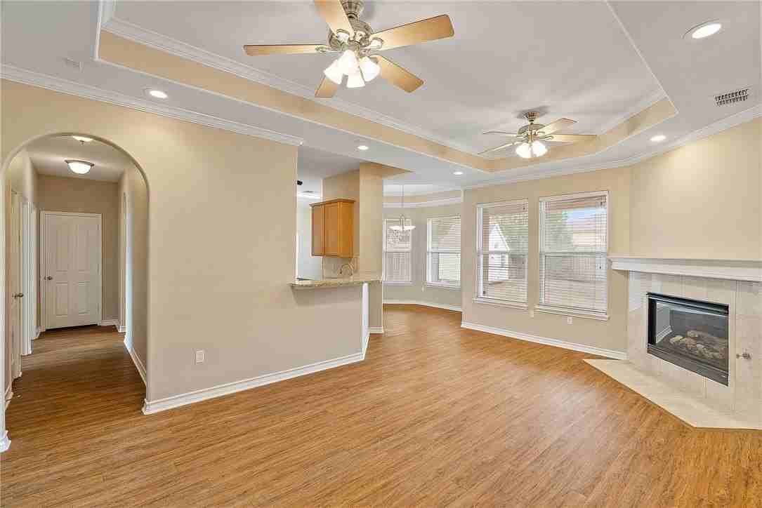 15409 Bedrock Dr - Photo 5 of 25