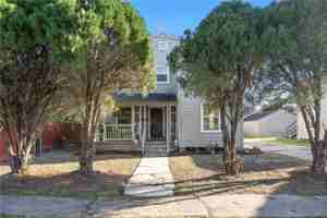 featured image of 465 Texas Ave