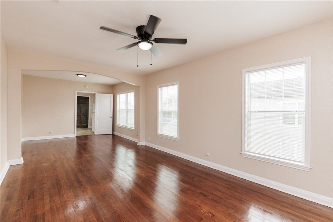 465 Texas Ave - Photo 4 of 28