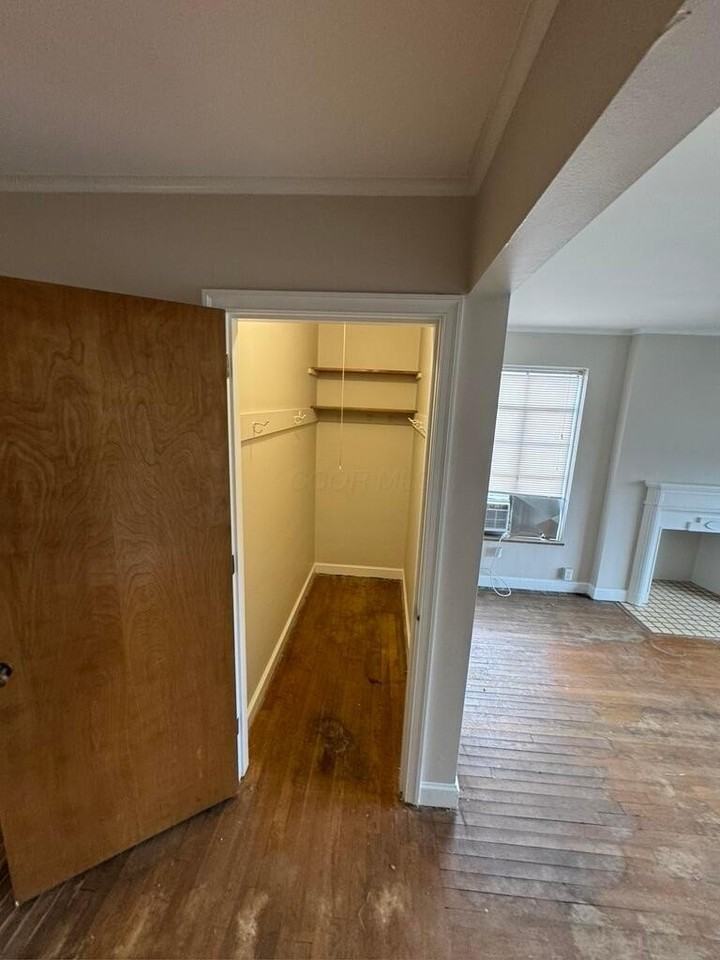 18 N Huron Ave #C - Photo 4 of 12