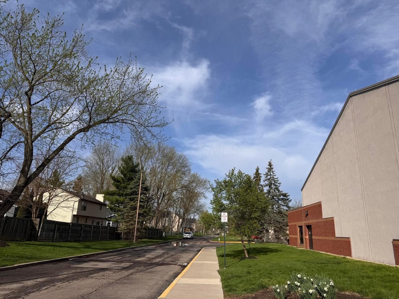 2632 Breathstone Ct - Photo 3 of 6