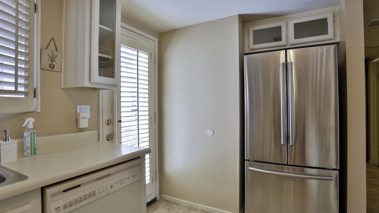 34073 Emily Way - Photo 4 of 50