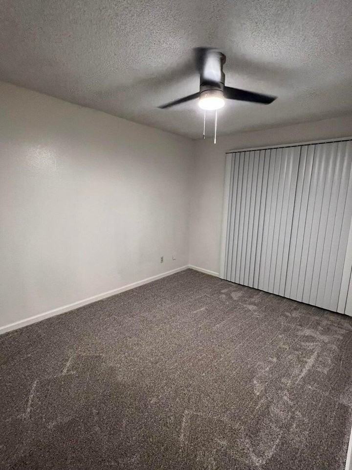 48380 Garbo Dr - Photo 7 of 8