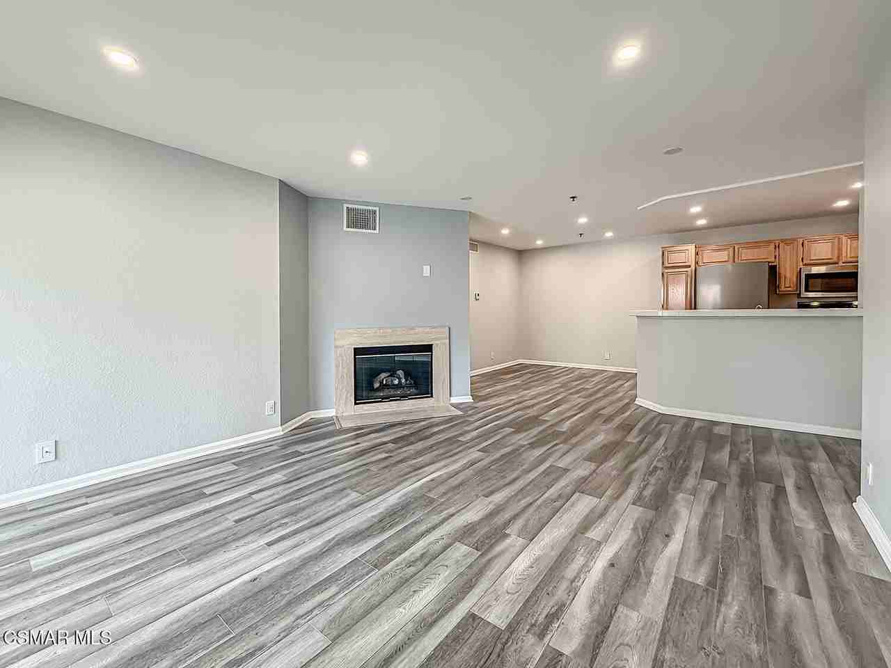 5744 Oak Bend Ln Unit 203 - Photo 7 of 47