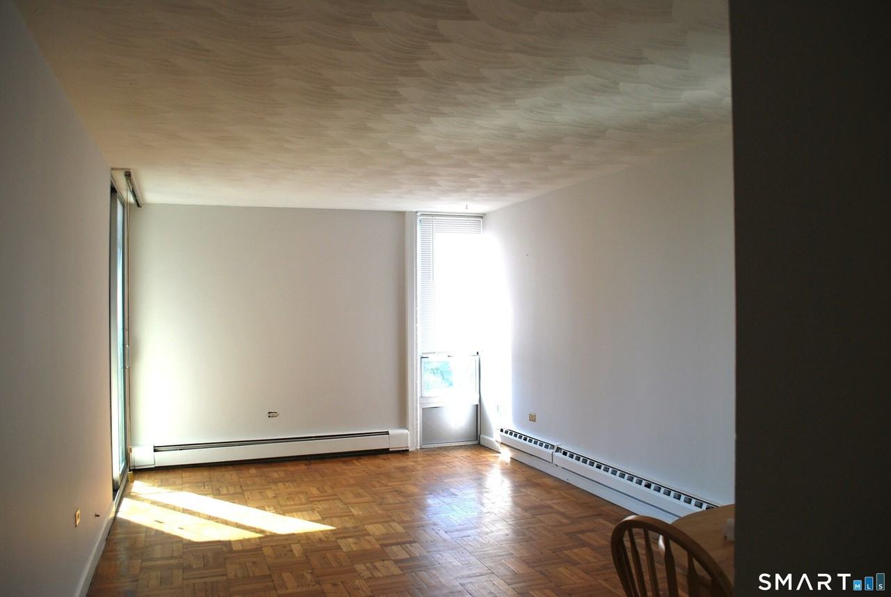 87 Glenbrook Rd Apt 7g - Photo 4 of 9