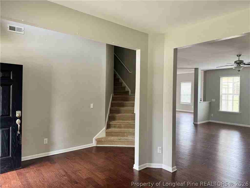 350 River Oak St - Photo 4 of 27