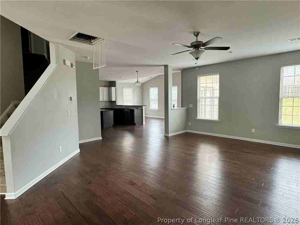 350 River Oak St - Photo 7 of 27